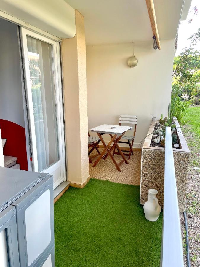 Appart Cosy 4 Personnes, A 400M De La Plage Bormes-les-Mimosas Exterior foto
